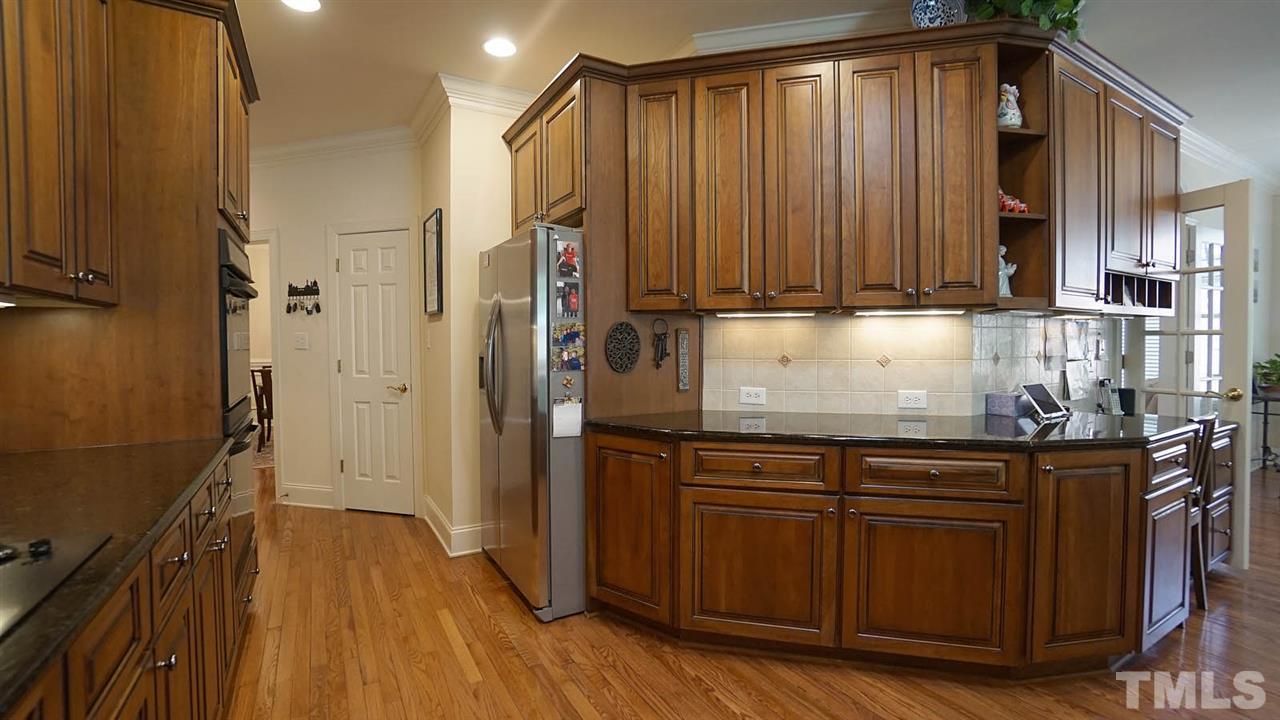 1844 Torrington Street Raleigh, NC 27615 - Photo 4 of 30