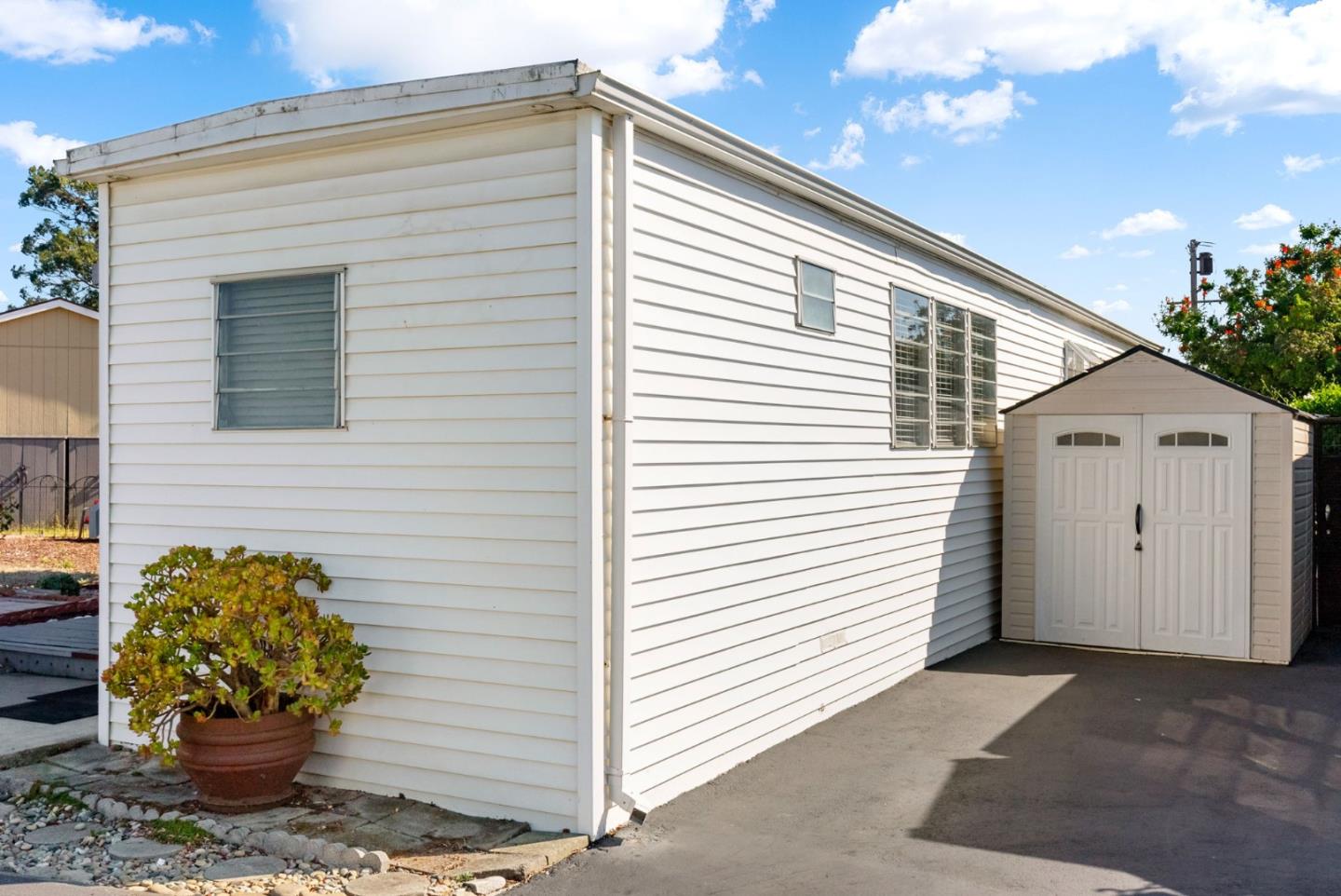 750 47th Avenue, Unit 53 Capitola, CA 95010 - Photo 24 of 39 a view of a entryway of the house