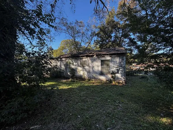 $9,990 | 407 South Park Drive, Springhill, LA 71075