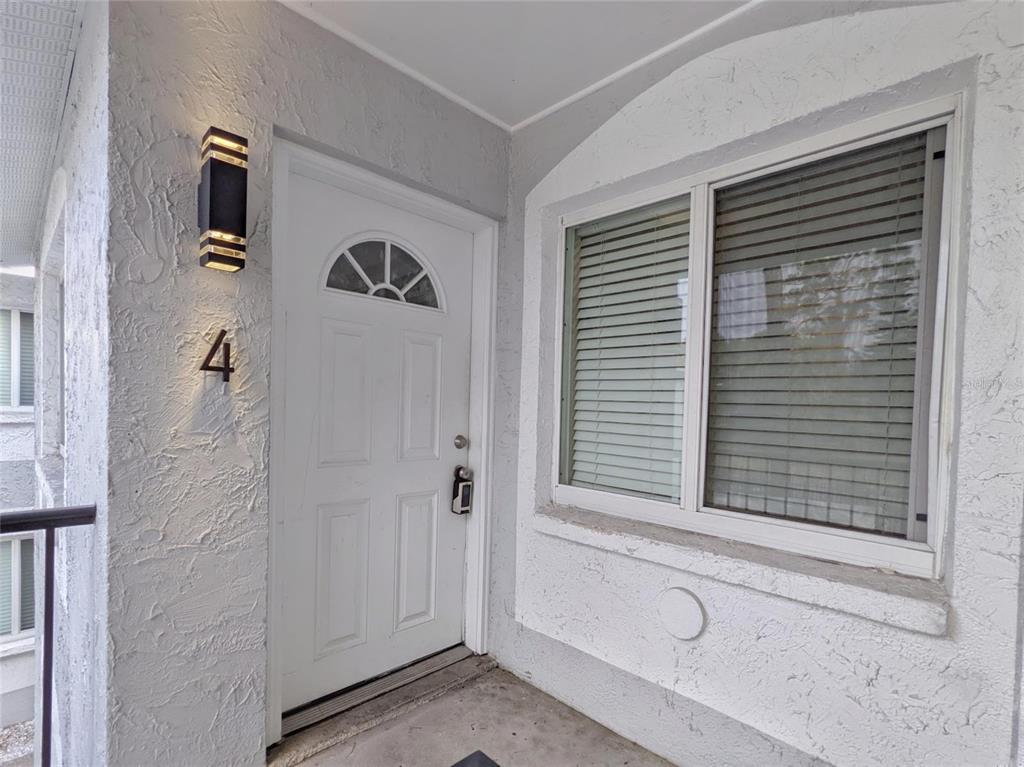 1090 Cocoanut Avenue, Unit 4 Sarasota, FL 34236 - Photo 2 of 13