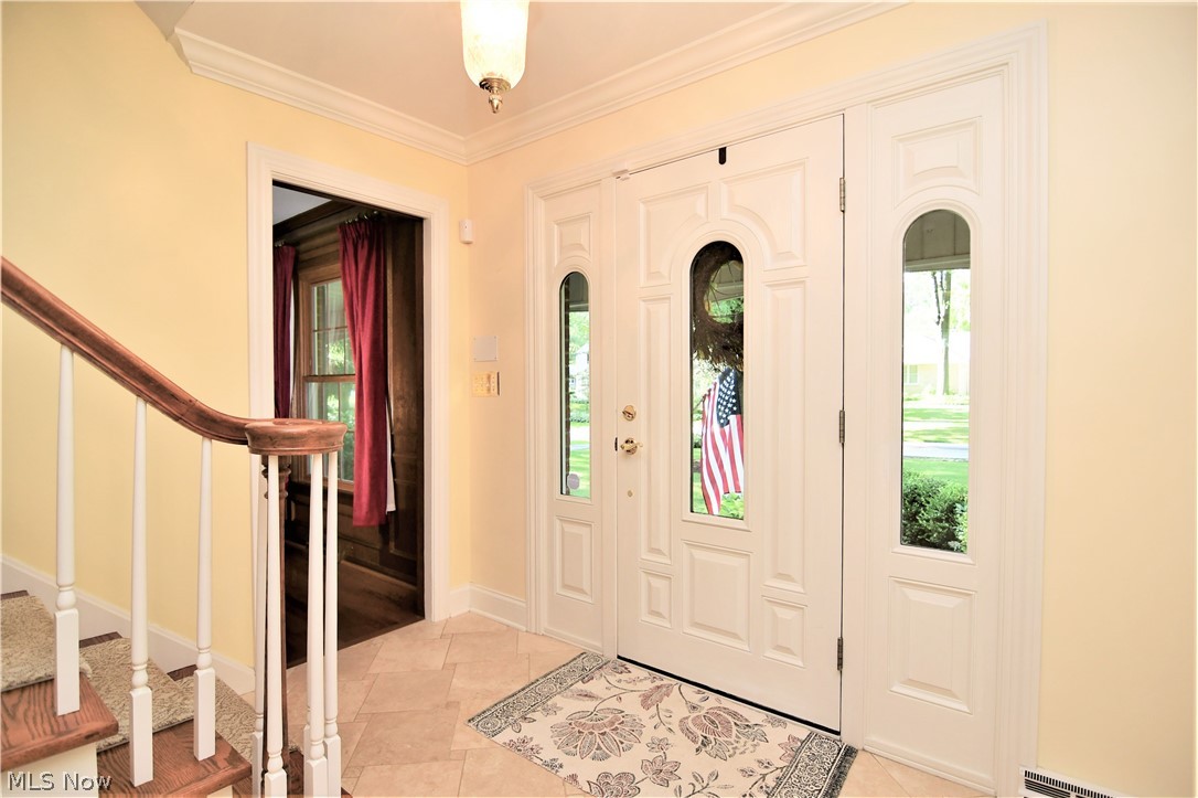 2390 Stockbridge Road Akron, OH 44313 - Photo 3 of 35 Formal Entrance Foyer