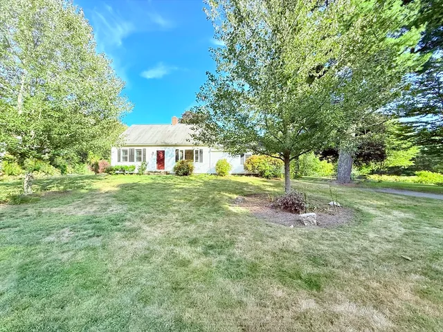 $509,900 | 975 South Main Street, Bellingham, MA 02019