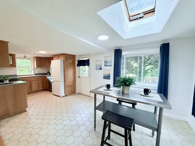 $509,900 | 975 South Main Street, Bellingham, MA 02019