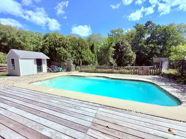 $509,900 | 975 South Main Street, Bellingham, MA 02019