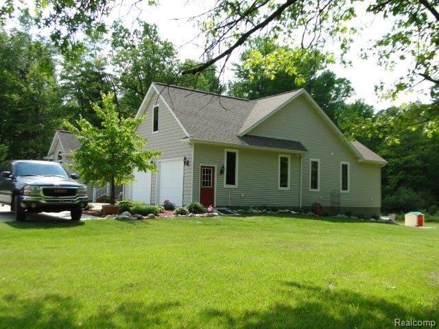 2224 Pheasant Rdg Court Lapeer, MI 48446 - Photo 37 of 44 Side 3