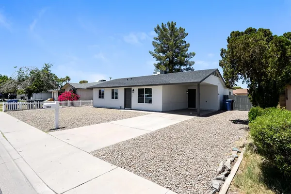 $2,195 | 548 West Elena Avenue, Mesa, AZ 85210