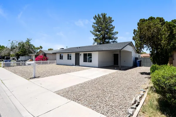 $2,195 | 548 West Elena Avenue, Mesa, AZ 85210