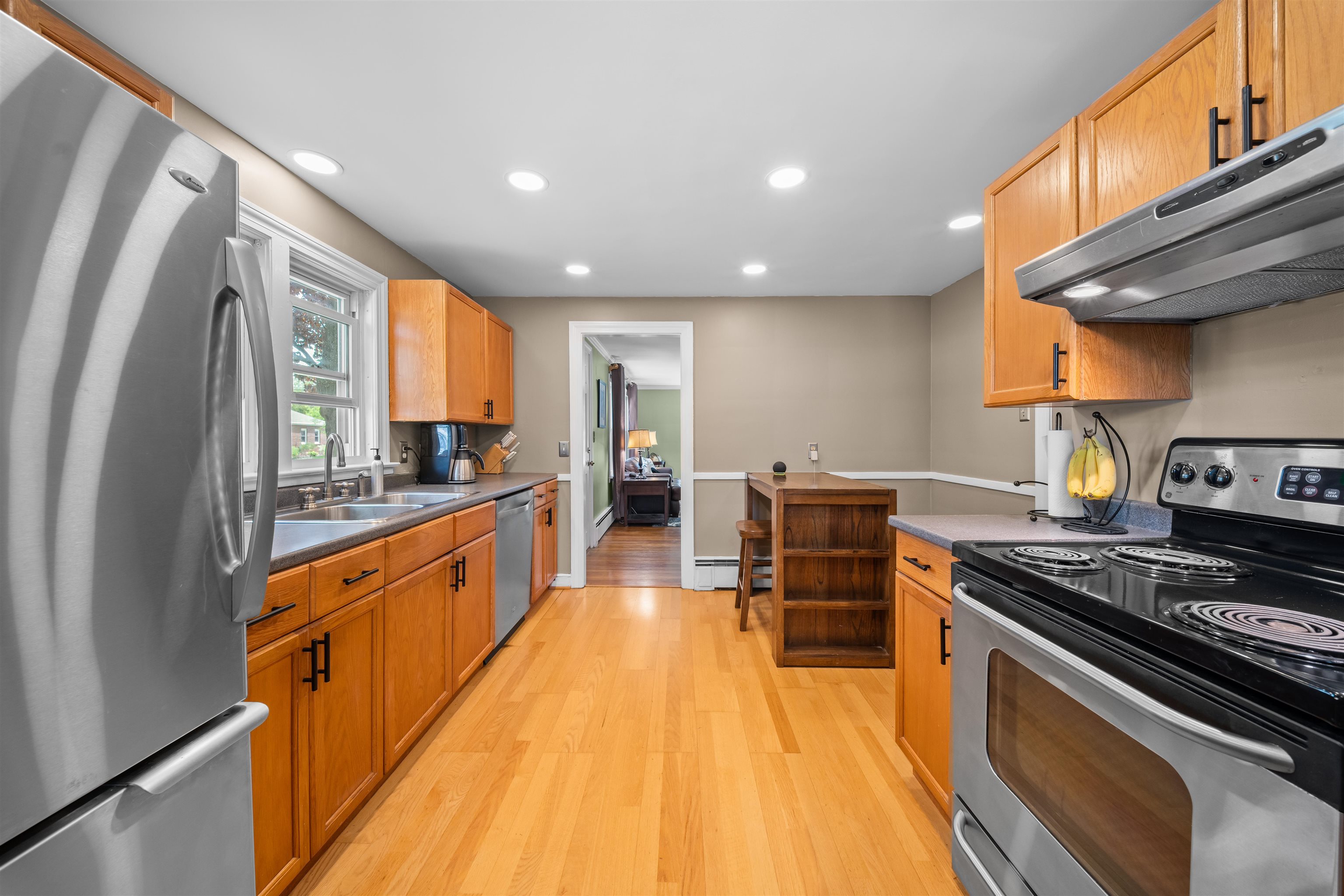 30 Sheffield Road Portsmouth, NH 03801 - Photo 2 of 24