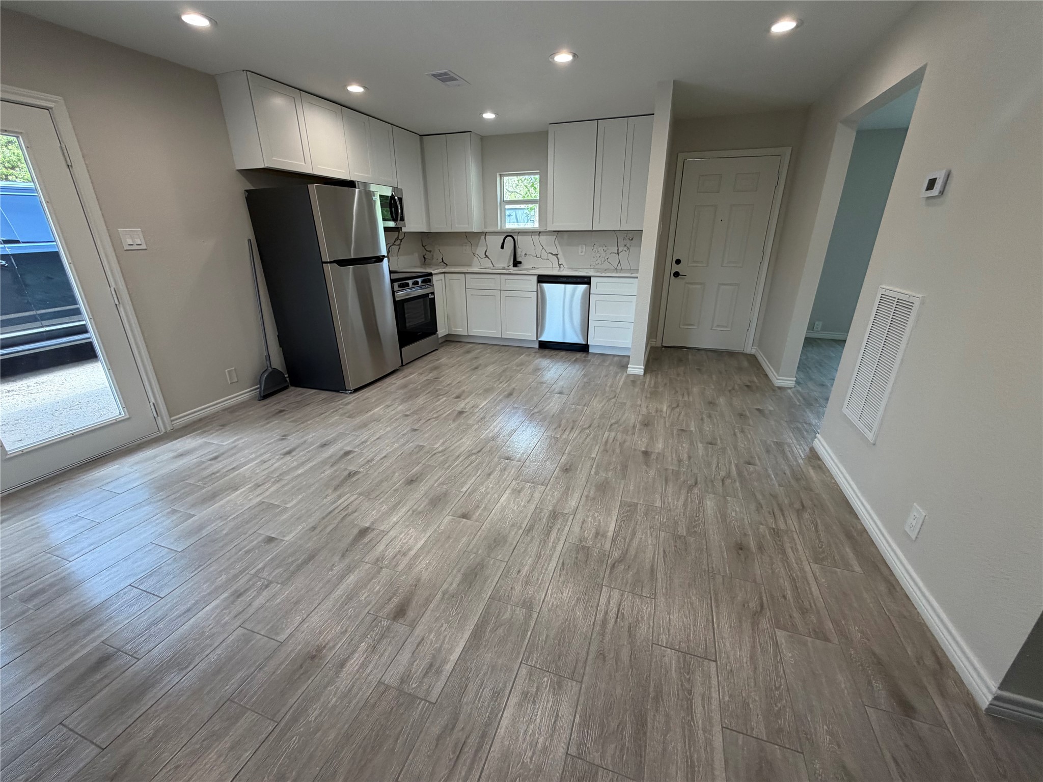 28316 East Hardy Road Spring, TX 77373 - Photo 2 of 17