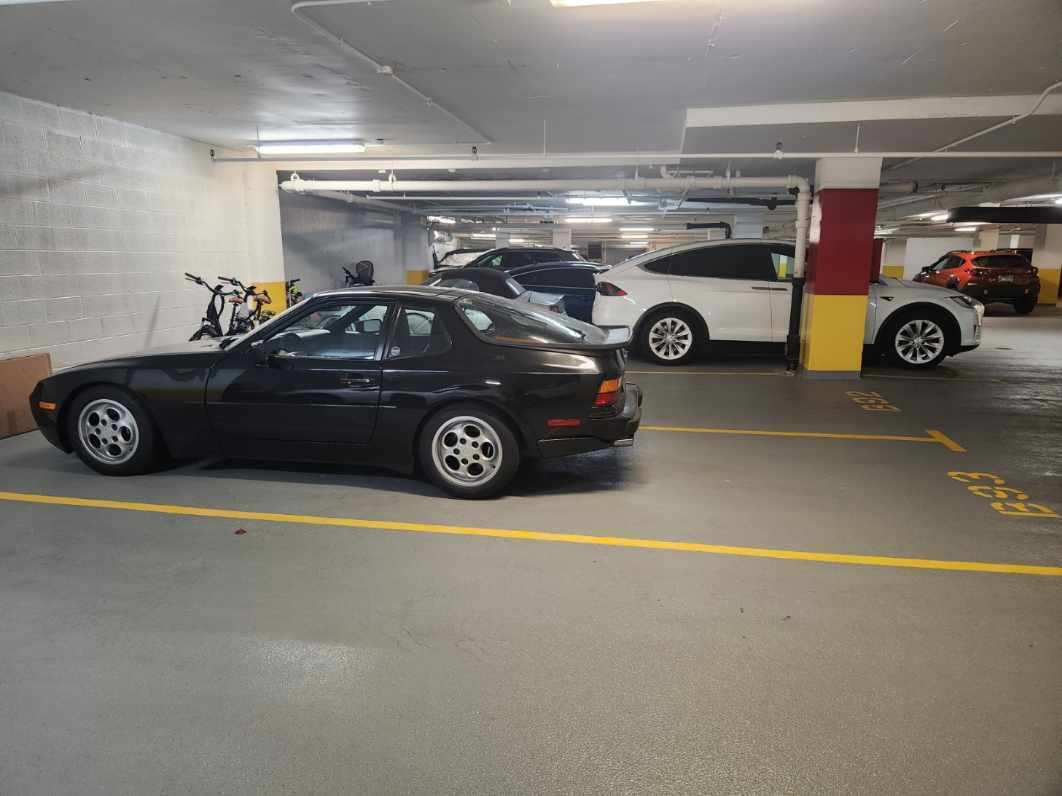 405 North Wabash Avenue, Unit B93 Chicago, IL 60611 - Photo 2 of 7 a view of parking garage with cars