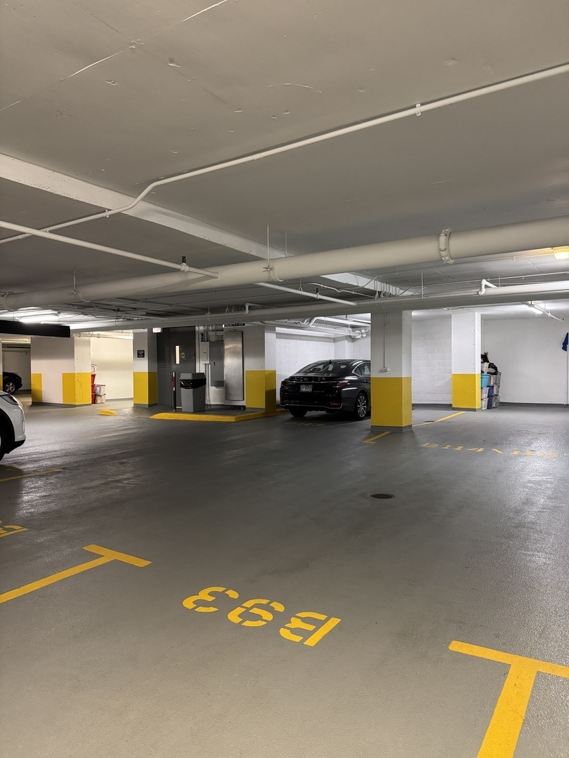 405 North Wabash Avenue, Unit B93 Chicago, IL 60611 - Photo 7 of 7 a view of parking