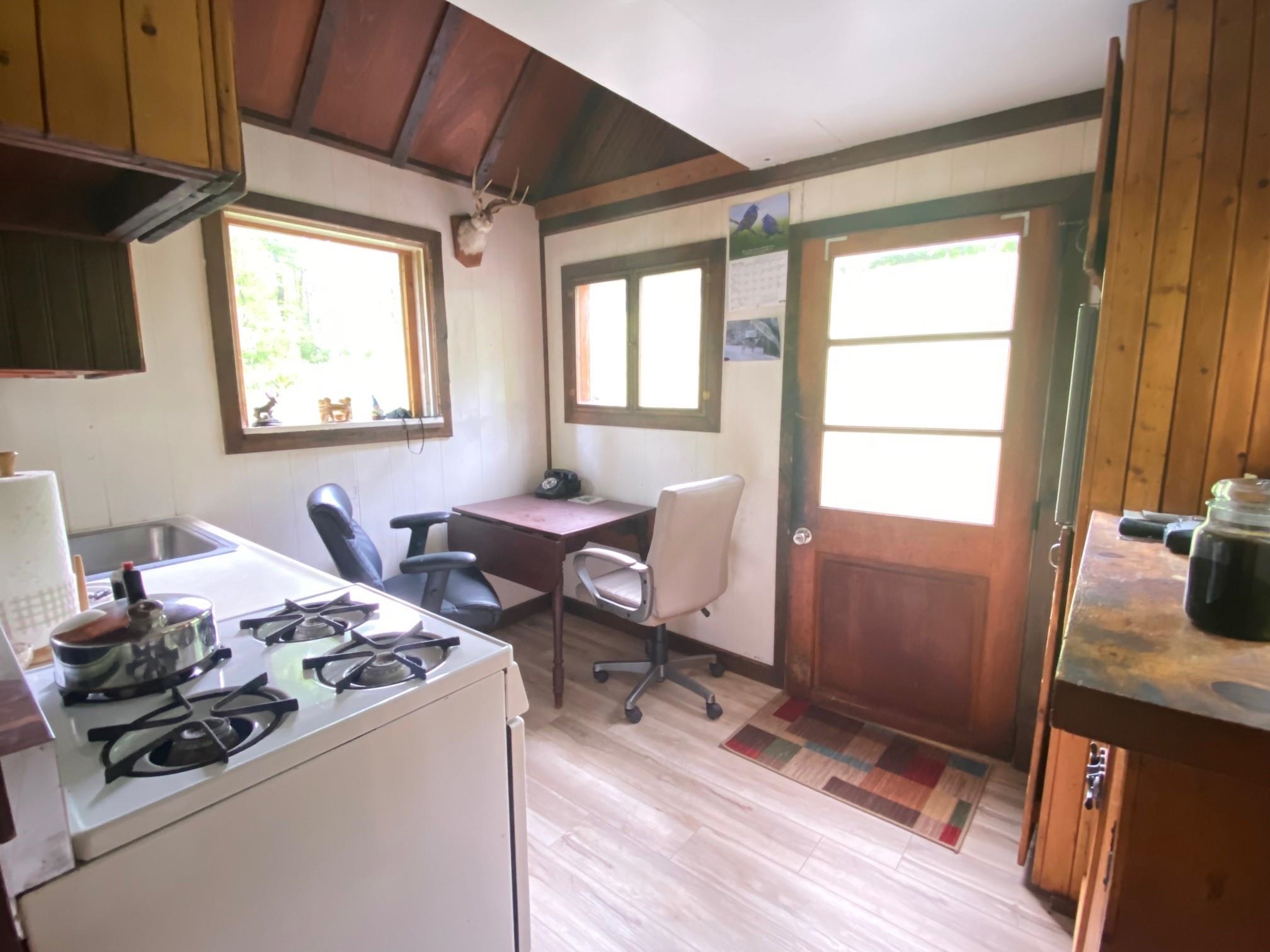 677 Horner Road Roxbury, VT 05669 - Photo 5 of 35