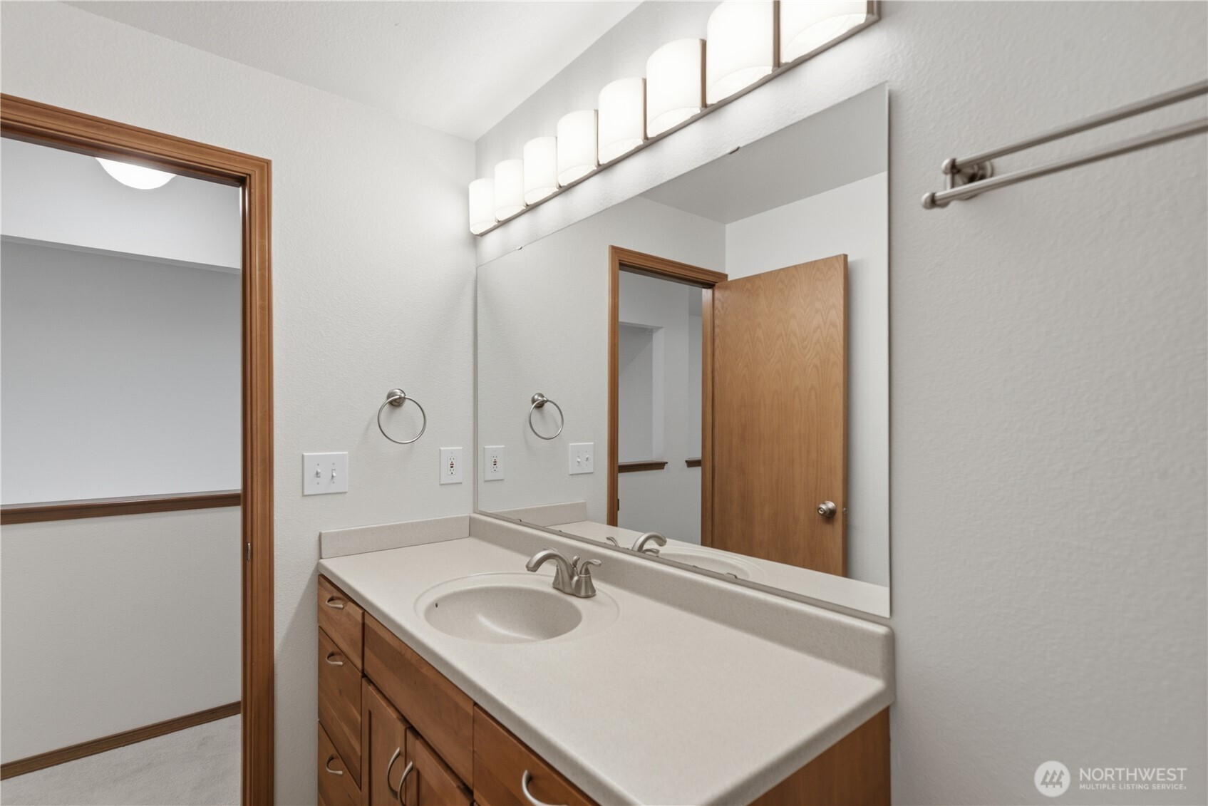 19022 102nd Avenue Southeast Renton, WA 98055 - Photo 23 of 36