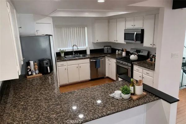 $4,900 | 1176 South Westlake Boulevard, Unit B, Westlake Village, CA 91361