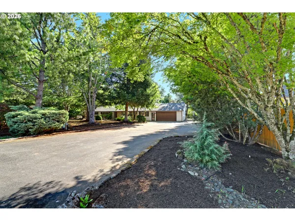 $585,000 | 13480 Southeast 132nd Avenue, Clackamas, OR 97015