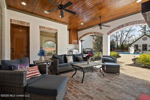 $1,199,900 | 317 Ironwood Drive, Madison, MS 39110