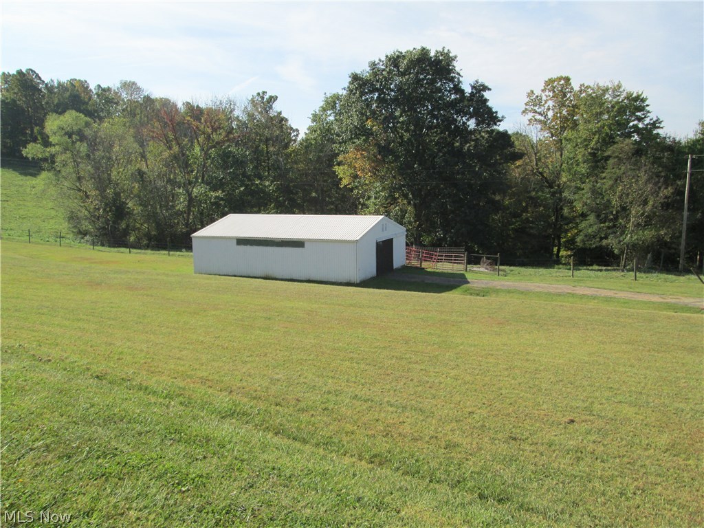 65121 Mathews Road Cambridge, OH 43725 - Photo 29 of 35