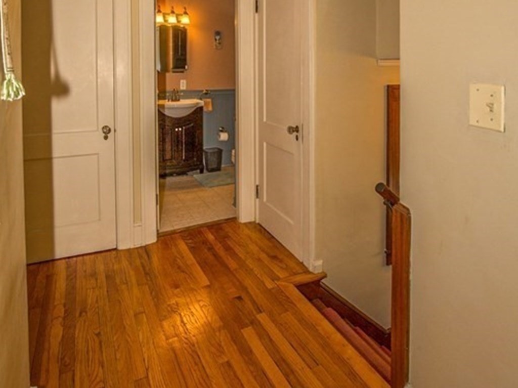 98 Manchester Terrace Springfield, MA 01108 - Photo 20 of 34