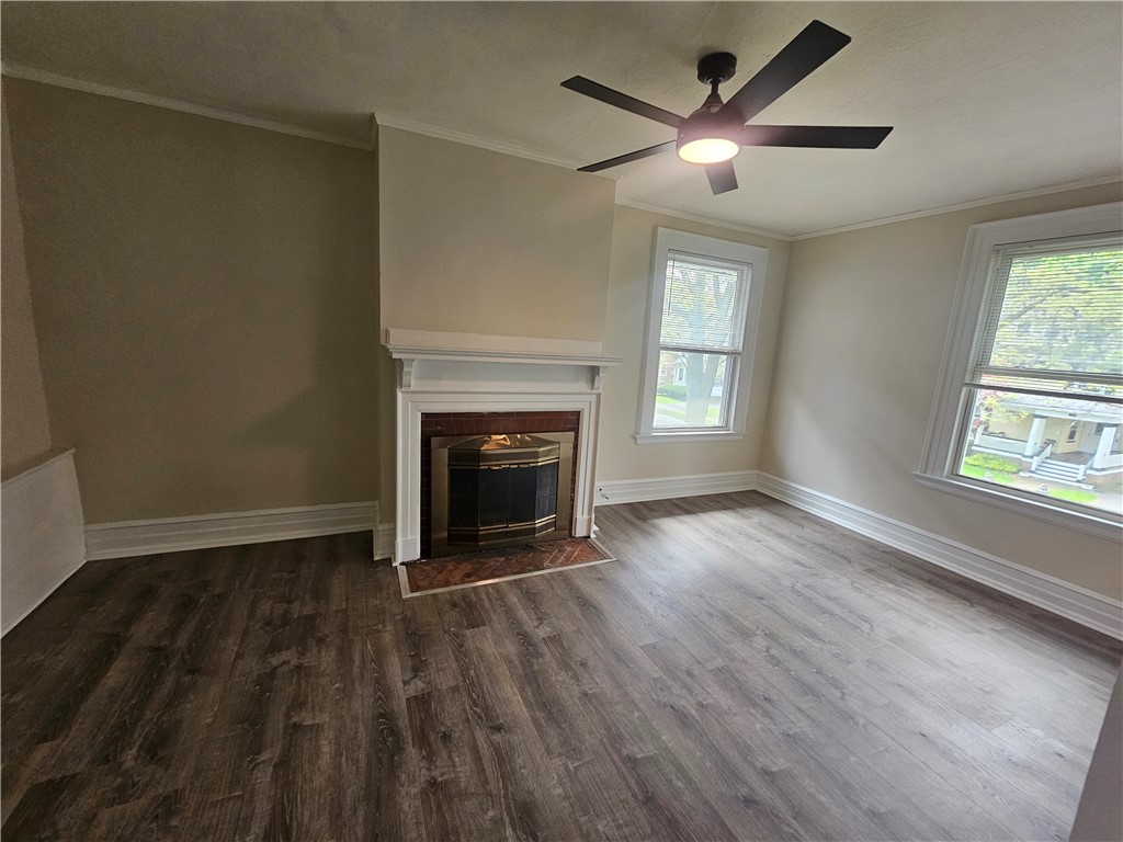 180 Dartmouth Street, Unit 21 Rochester, NY 14607 - Photo 4 of 9 Living Room