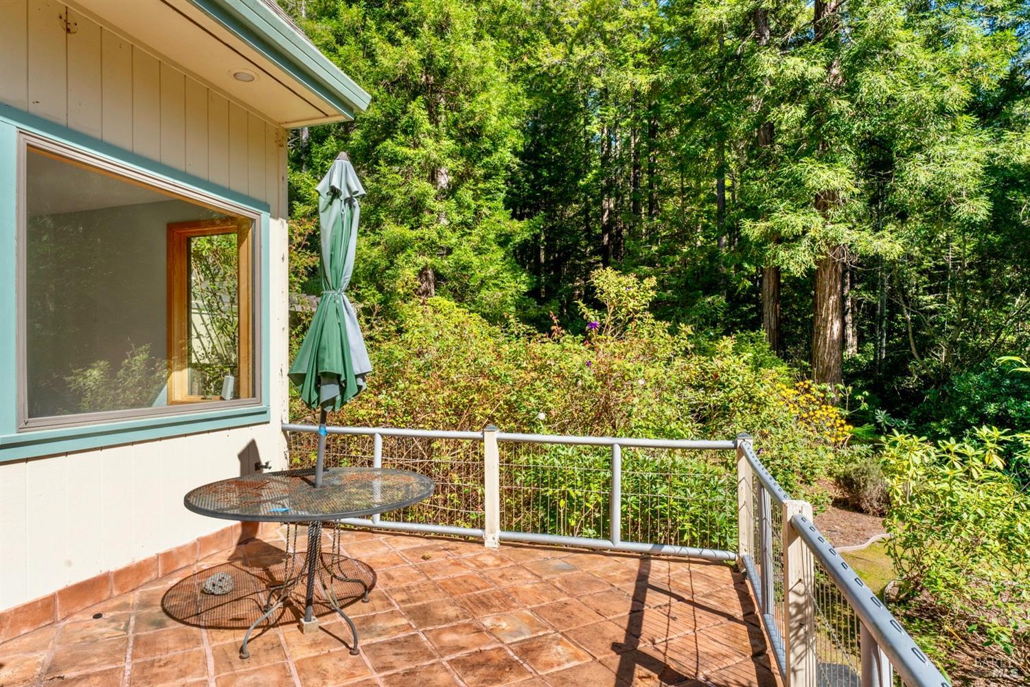 33100 Frog Pond Road Little River, CA 95456 - Photo 35 of 48 Patio