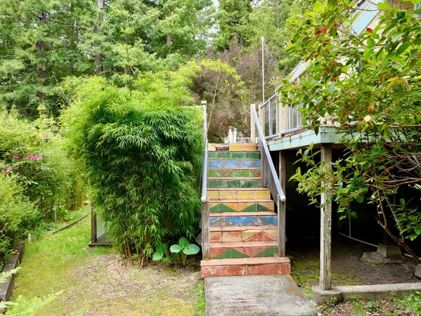 $895,000 | 33100 Frog Pond Road, Little River, CA 95456