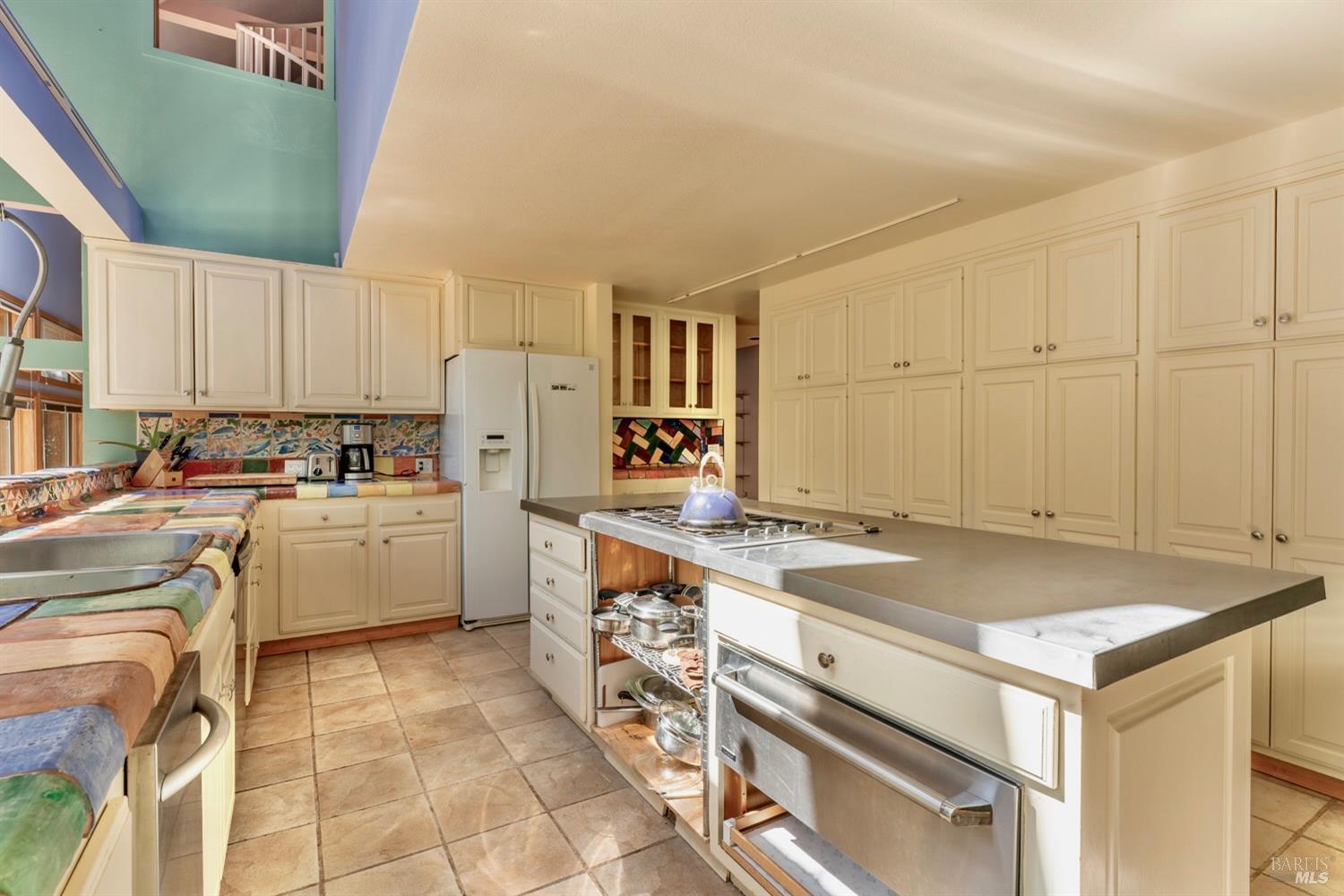 33100 Frog Pond Road Little River, CA 95456 - Photo 10 of 48 Storage Cabinets