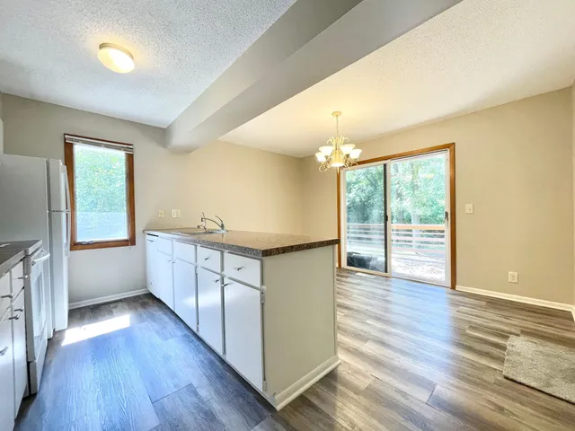 $2,200 | 5420 Mallard Lane, Shorewood, MN 55331