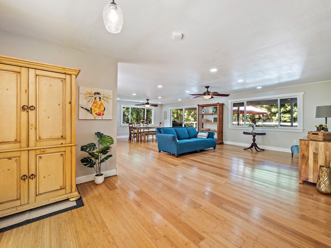 84-5085 Painted Church Road Honaunau, HI 96704 - Photo 1 of 30 a living room with furniture and wooden floors