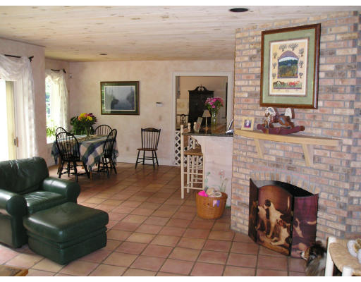 107 Loomis Ridge Road Westfield, MA 01085 - Photo 8 of 20 Gallery Image 8
