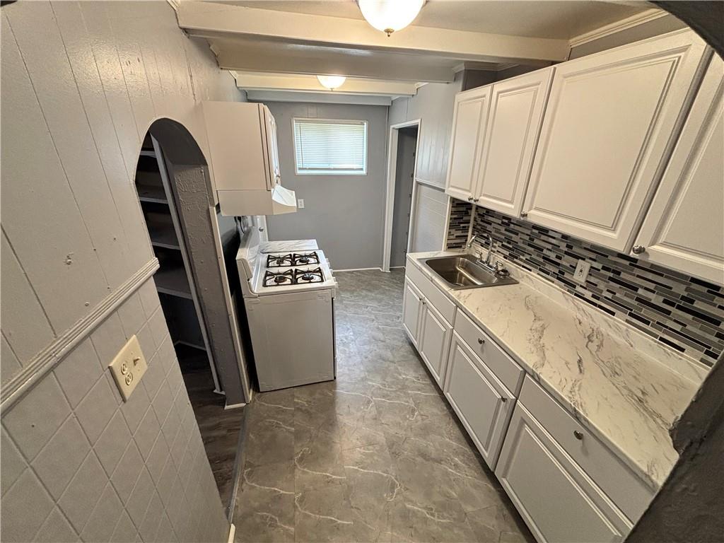 247 Rochelle Street Pittsburgh, PA 15210 - Photo 4 of 25
