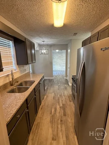 $2,750 | 225 Redan Drive, Savannah, GA 31410