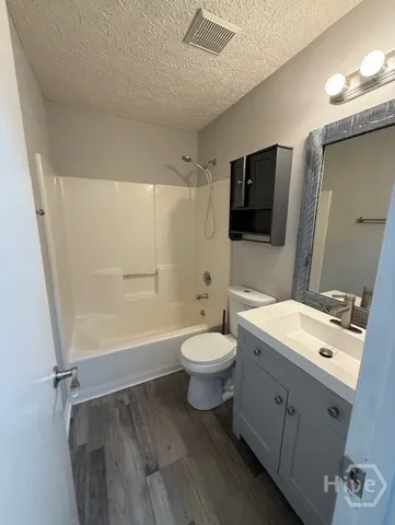 $2,750 | 225 Redan Drive, Savannah, GA 31410