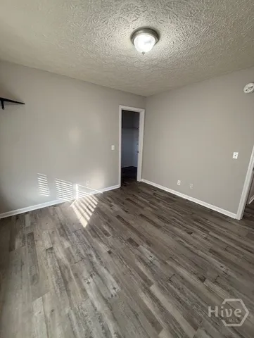 $2,750 | 225 Redan Drive, Savannah, GA 31410