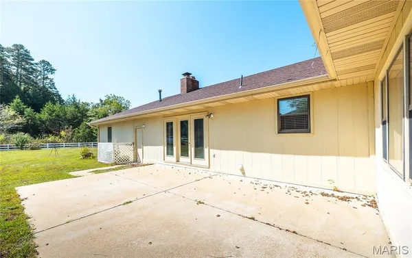 $615,800 | 10110 Ashley Creek Road, Raymondville, MO 65555