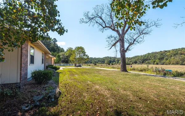 $615,800 | 10110 Ashley Creek Road, Raymondville, MO 65555