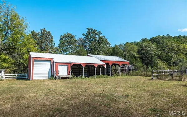 $615,800 | 10110 Ashley Creek Road, Raymondville, MO 65555