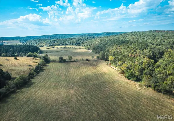 $615,800 | 10110 Ashley Creek Road, Raymondville, MO 65555