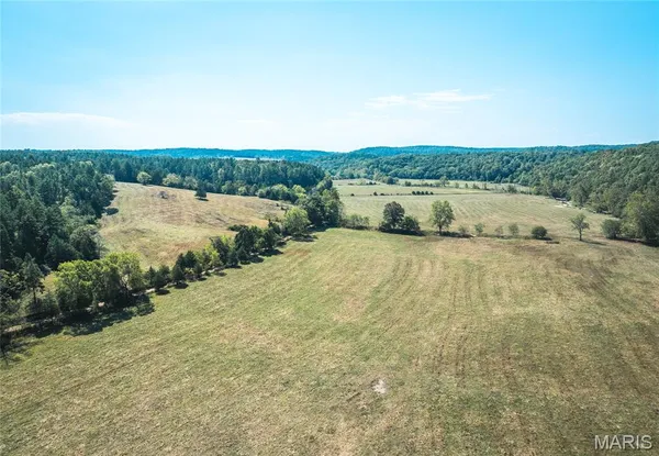 $615,800 | 10110 Ashley Creek Road, Raymondville, MO 65555
