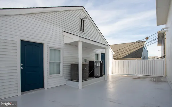 $995,000 | 6109 Atlantic Avenue, Unit 100, Wildwood Crest, NJ 08260