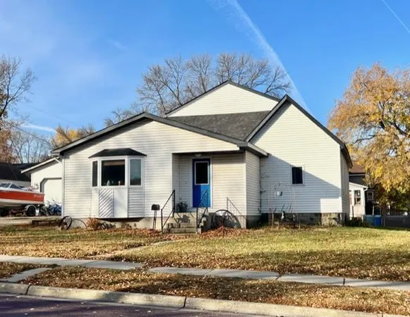 $239,900 | 704 South Minnesota Street, Redwood Falls, MN 56283