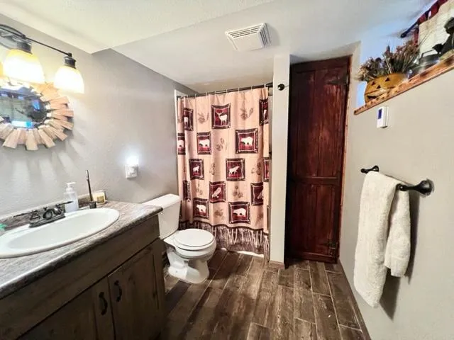 $239,900 | 704 South Minnesota Street, Redwood Falls, MN 56283