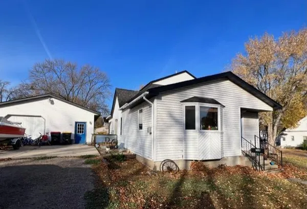$239,900 | 704 South Minnesota Street, Redwood Falls, MN 56283