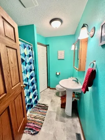$239,900 | 704 South Minnesota Street, Redwood Falls, MN 56283