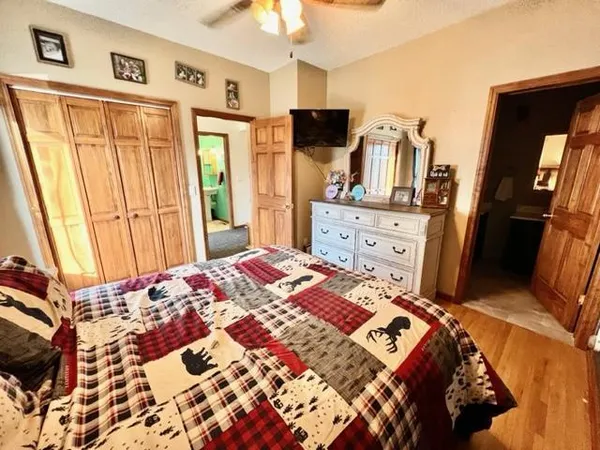 $239,900 | 704 South Minnesota Street, Redwood Falls, MN 56283