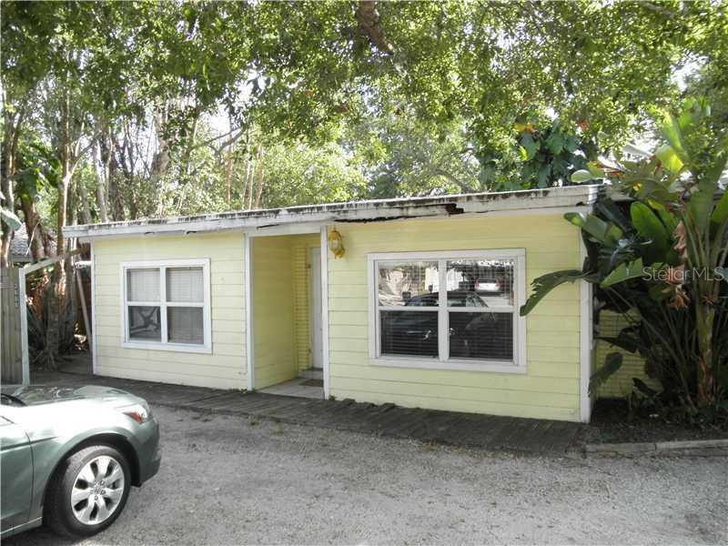 3600 McIntosh Road Sarasota, FL 34232 - Photo 1 of 1 Exterior Front