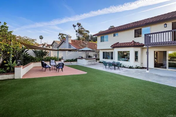 $1,950,000 | 385 Via Montanosa, Encinitas, CA 92024