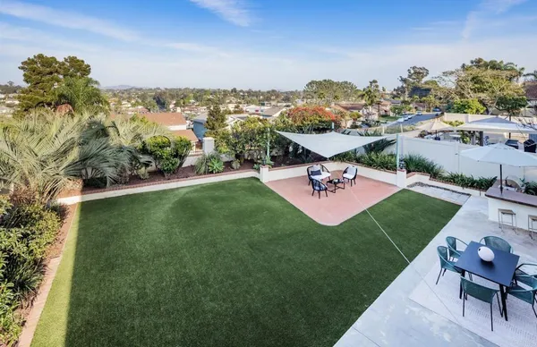 $1,950,000 | 385 Via Montanosa, Encinitas, CA 92024