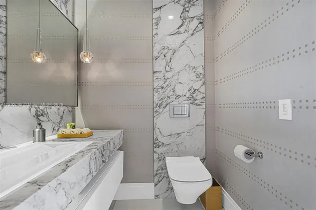 $10,600,000 | 9701 Collins Avenue, Unit 2103S, Bal Harbour, FL 33154