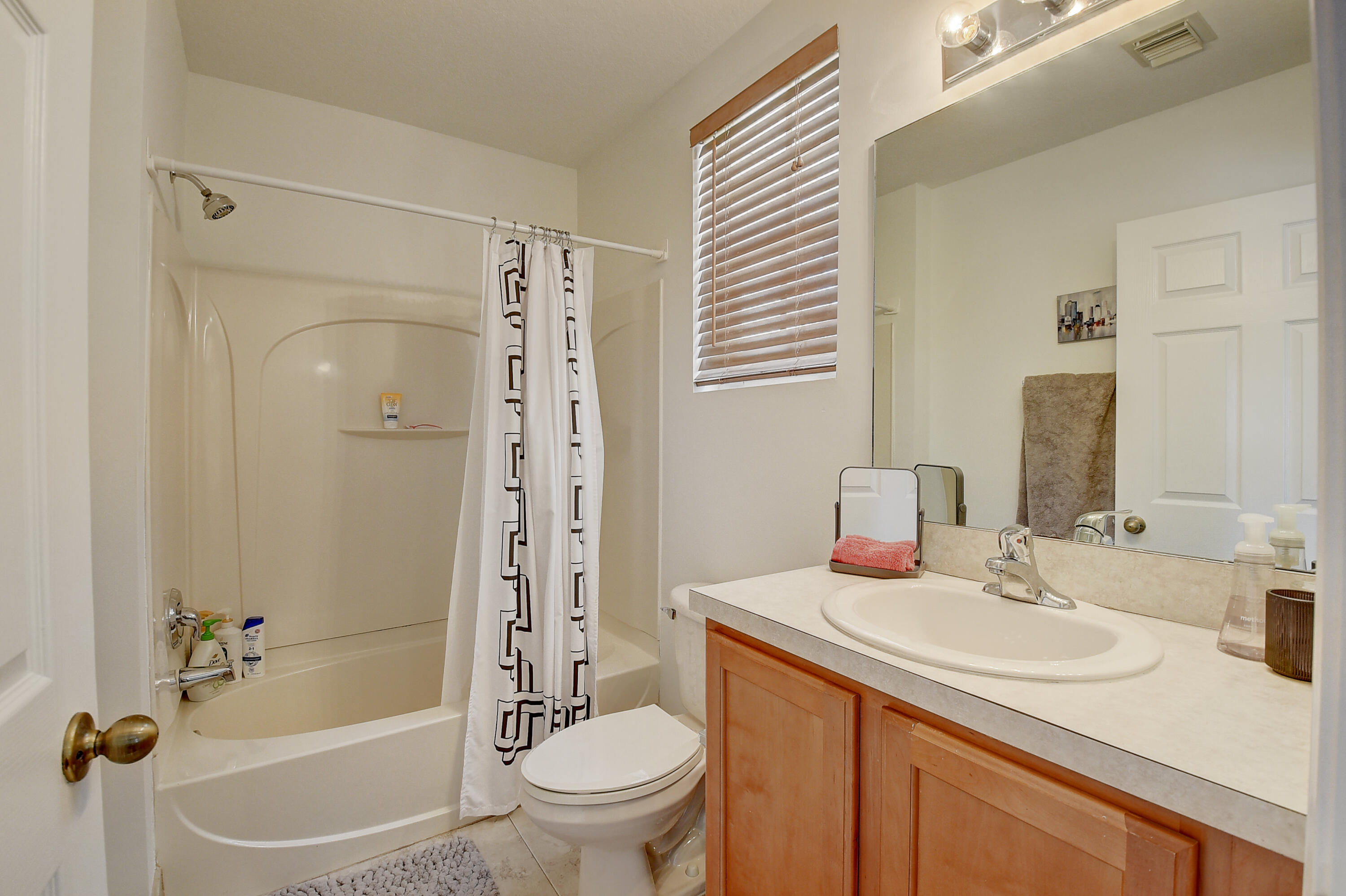1534 Fenton Drive Delray Beach, FL 33445 - Photo 18 of 23 1534 EN SUITE BATH 23
