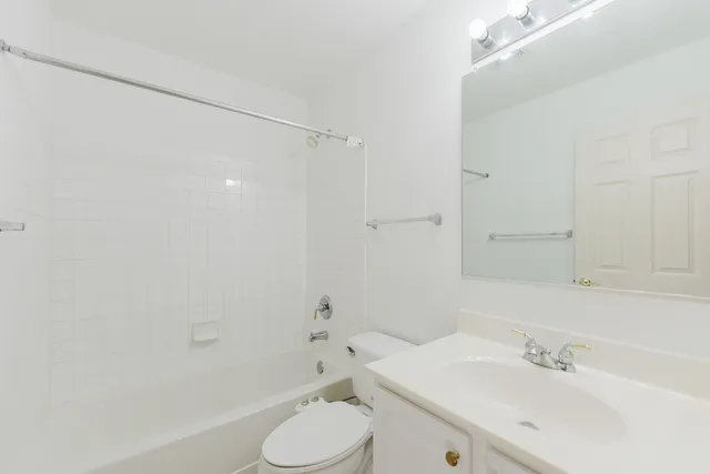 $635,000 | 1445 Somerfield Drive, Bolingbrook, IL 60490